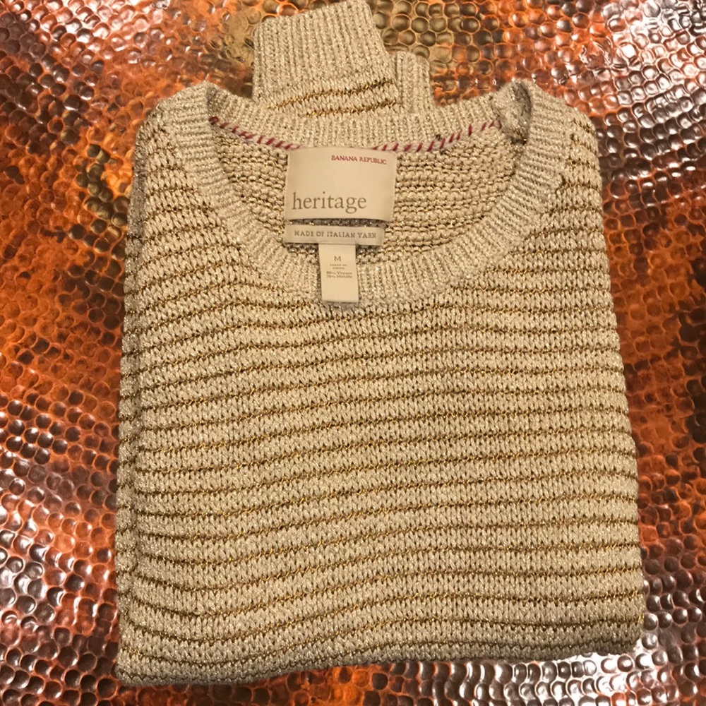 Women’s Banana Republic heritage sweater